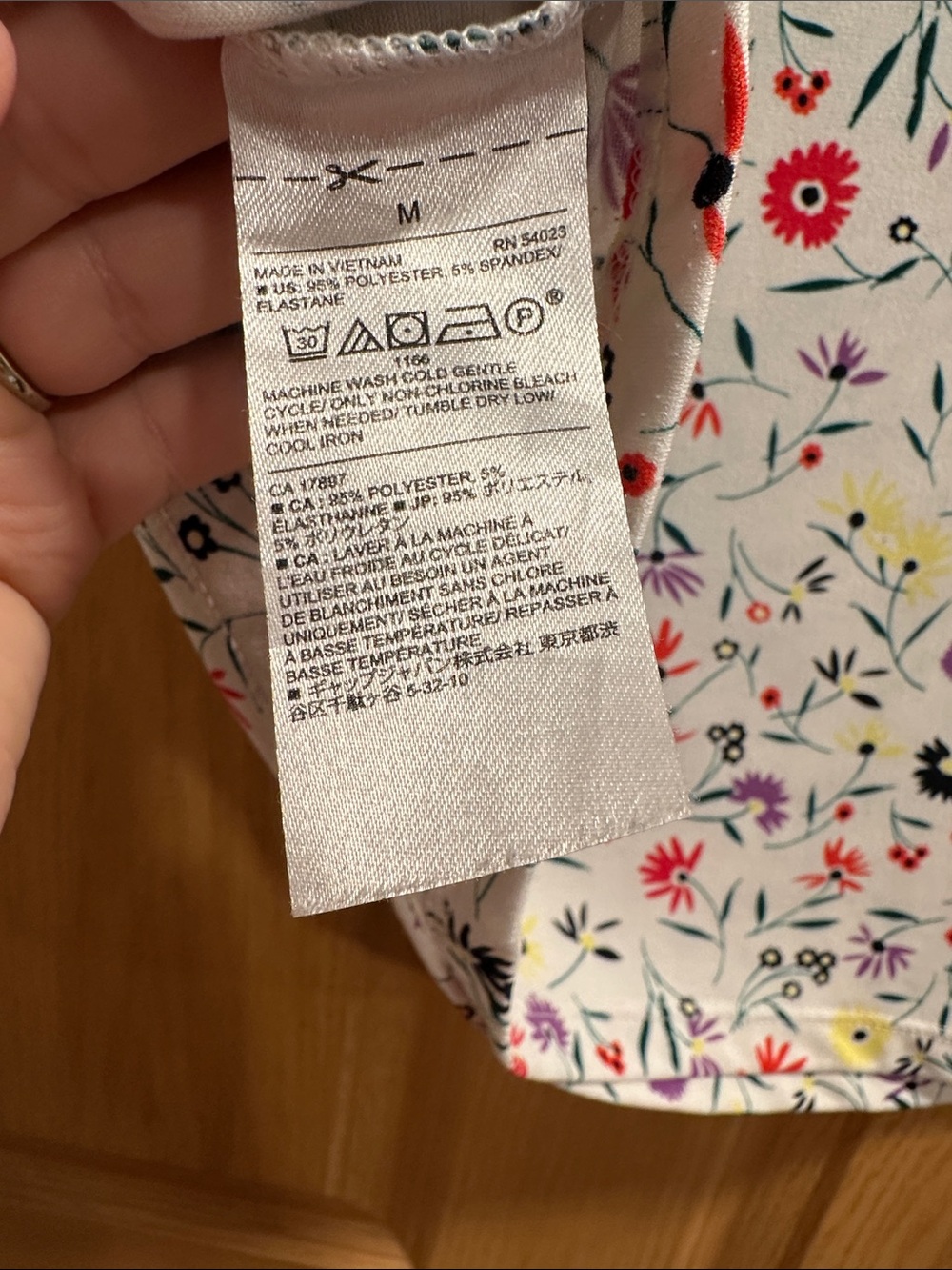 Banana Republic White Floral Print Short Sleeve Blouse with Multi-Color Blooms - Picture 8 of 8